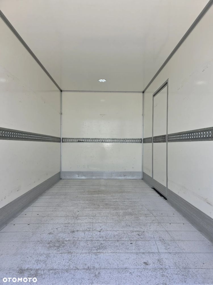 Renault MASTER 2,3 DCI 170 KONNY KONTENER 4,2M WINDA KLIMA KAMERA NAVIGACJA GWARANCJA - 32