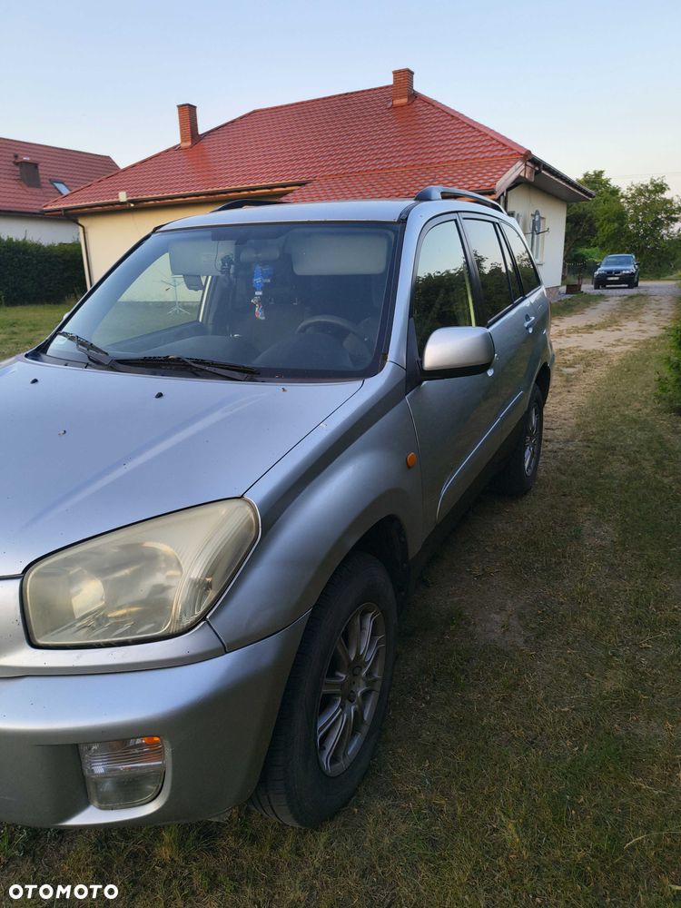 Toyota RAV4 - 2