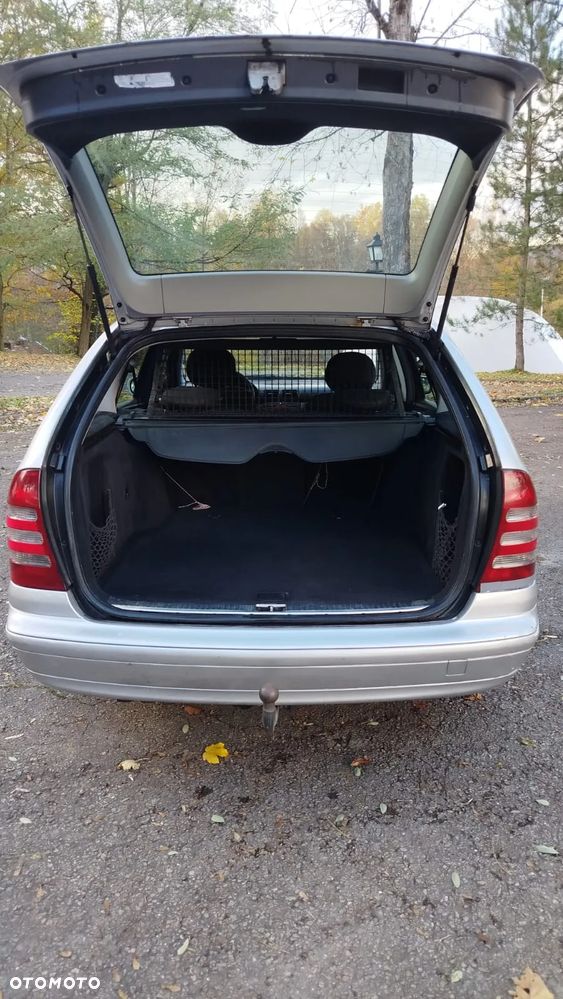 Mercedes-Benz Klasa C 220 T CDI Classic - 8