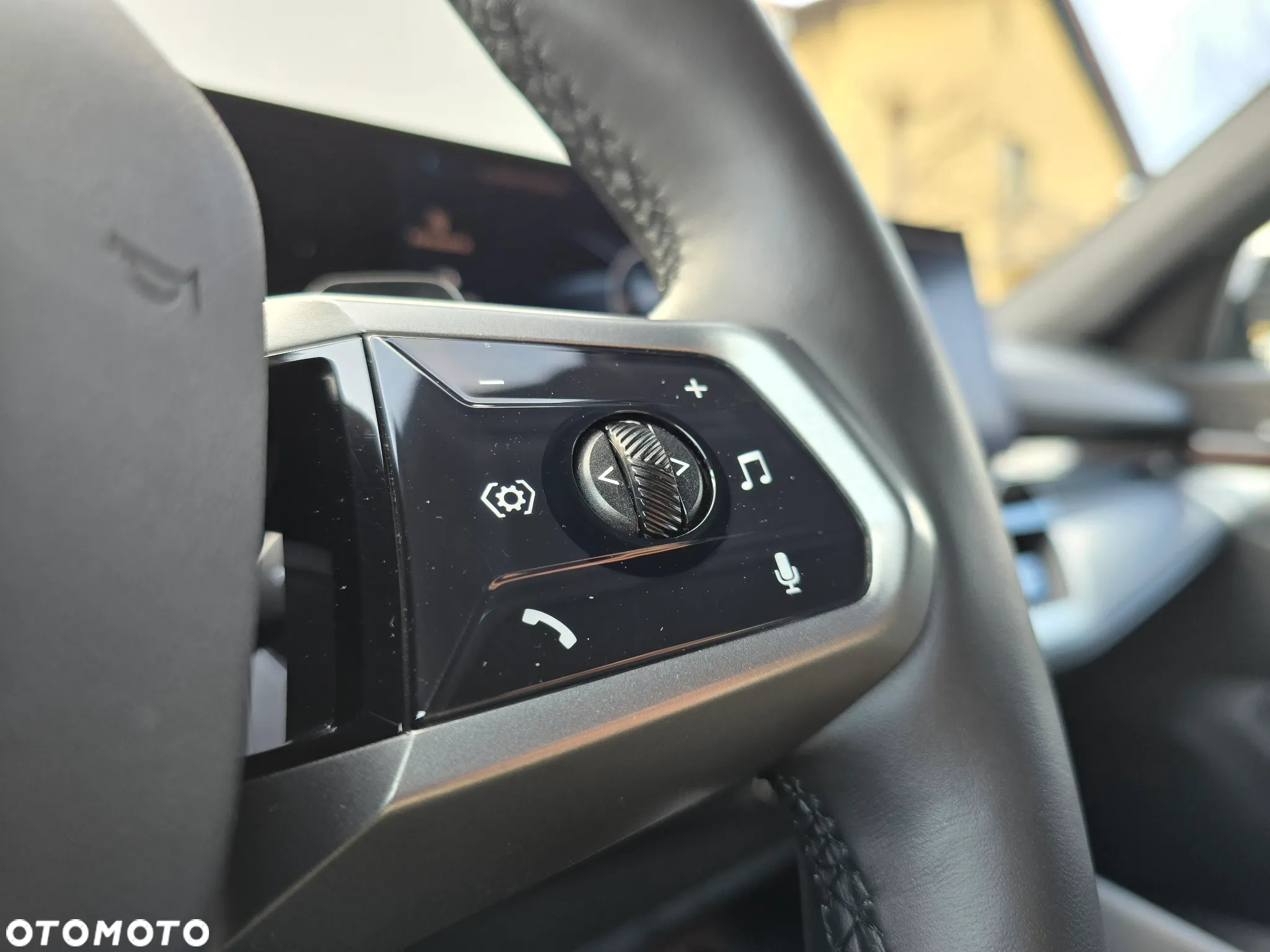 BMW Seria 5 520d xDrive - 18