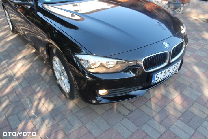 BMW Seria 3 318d Modern Line - 15