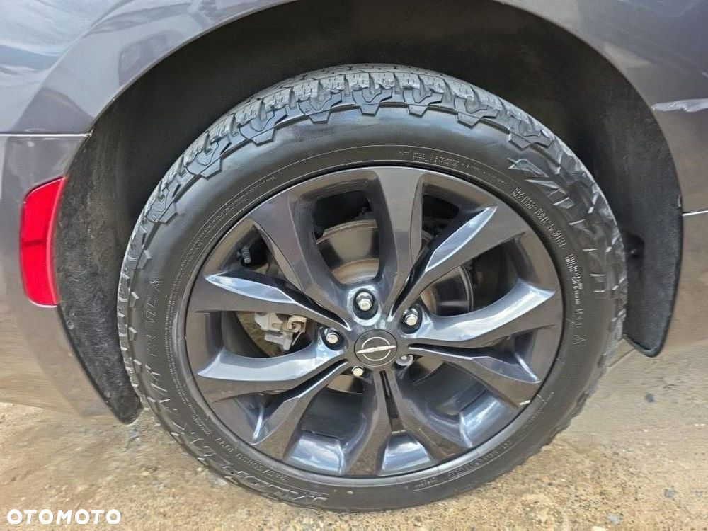 Chrysler Pacifica - 18