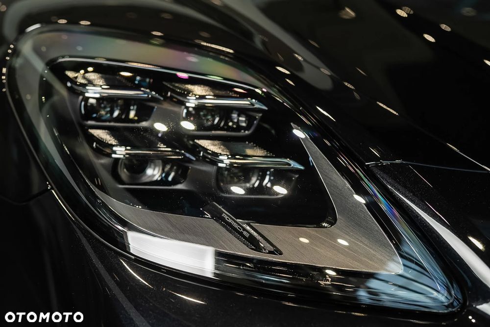 Porsche Panamera 4 - 11
