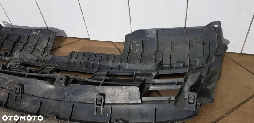 Isuzu D-Max ii Grill Atrapa - 7
