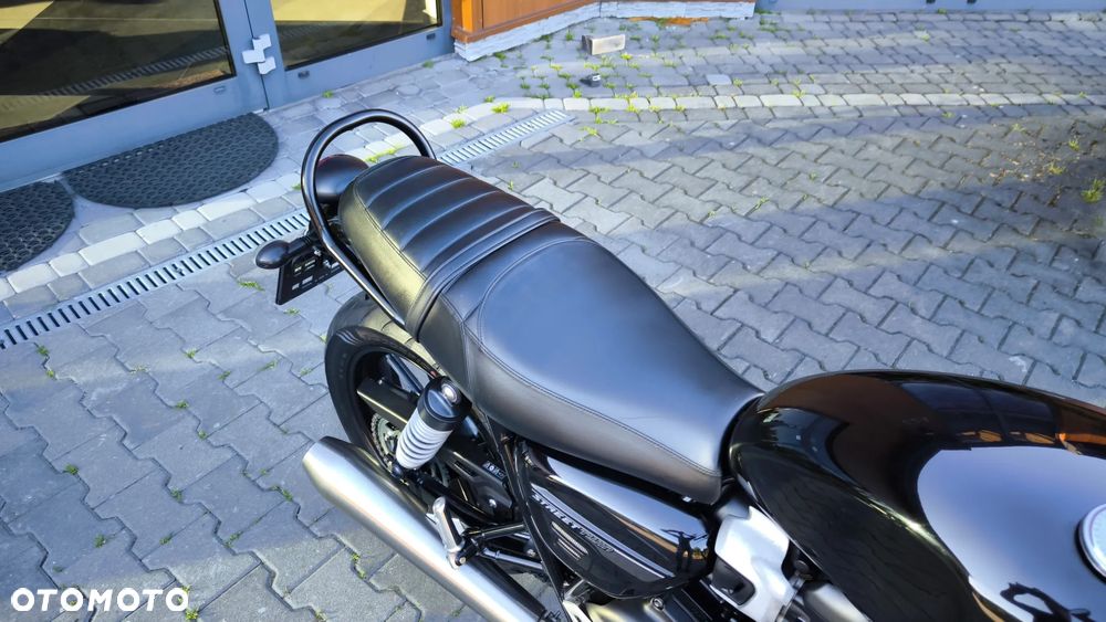 Triumph Street Twin - 18