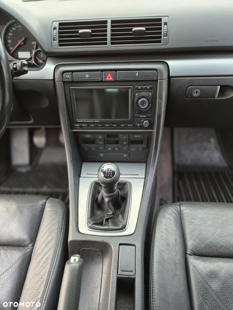 Audi A4 Avant 1.8 T - 13