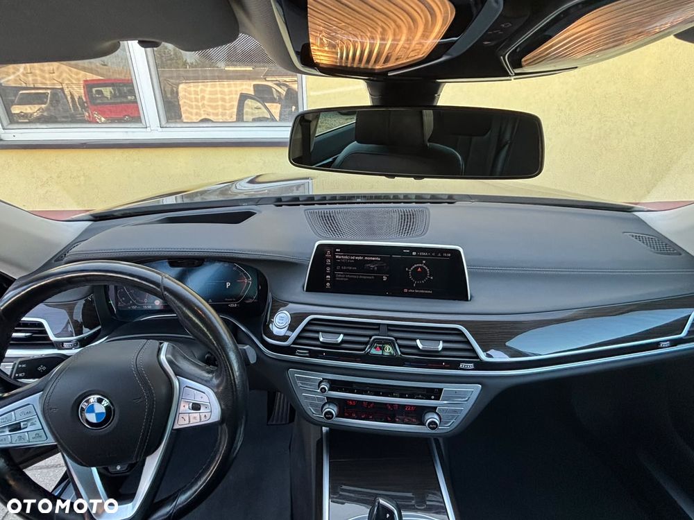 BMW Seria 7 730d xDrive - 10