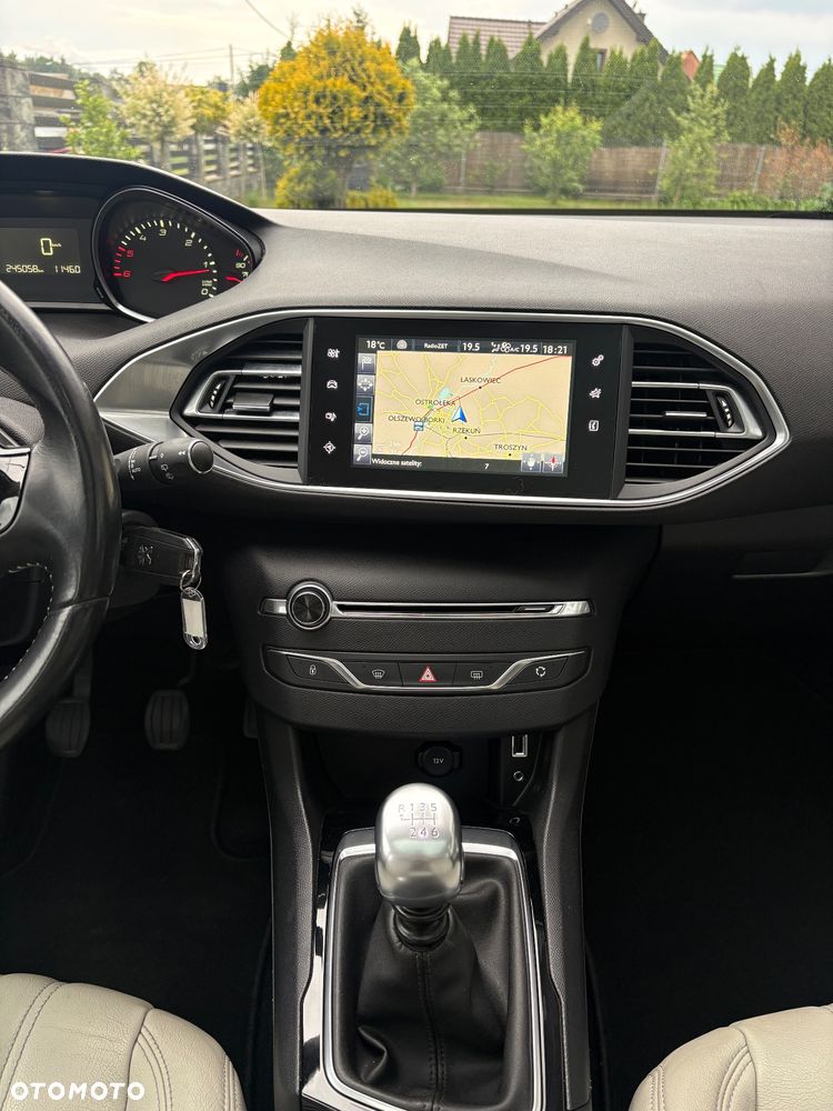 Peugeot 308 BlueHDi 120 Stop & Start Business-Line - 17