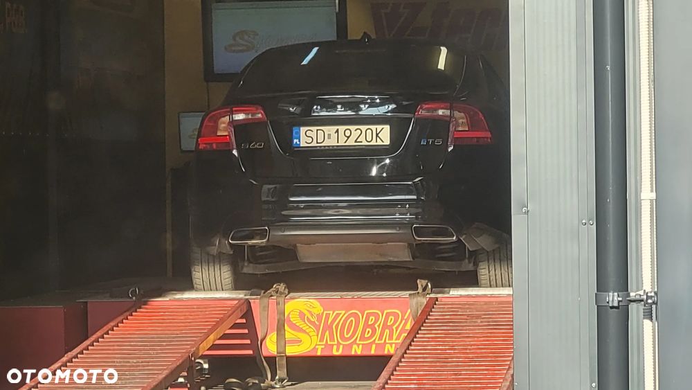 Volvo S60 T5 Geartronic Kinetic - 31