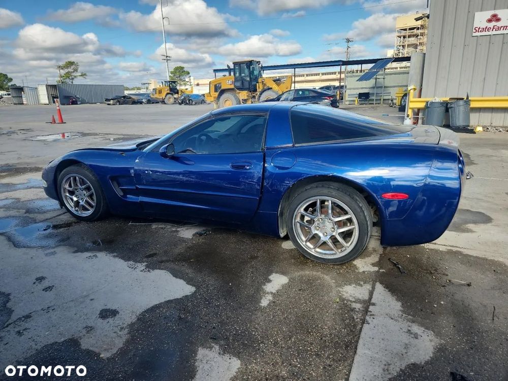 Chevrolet Corvette - 2