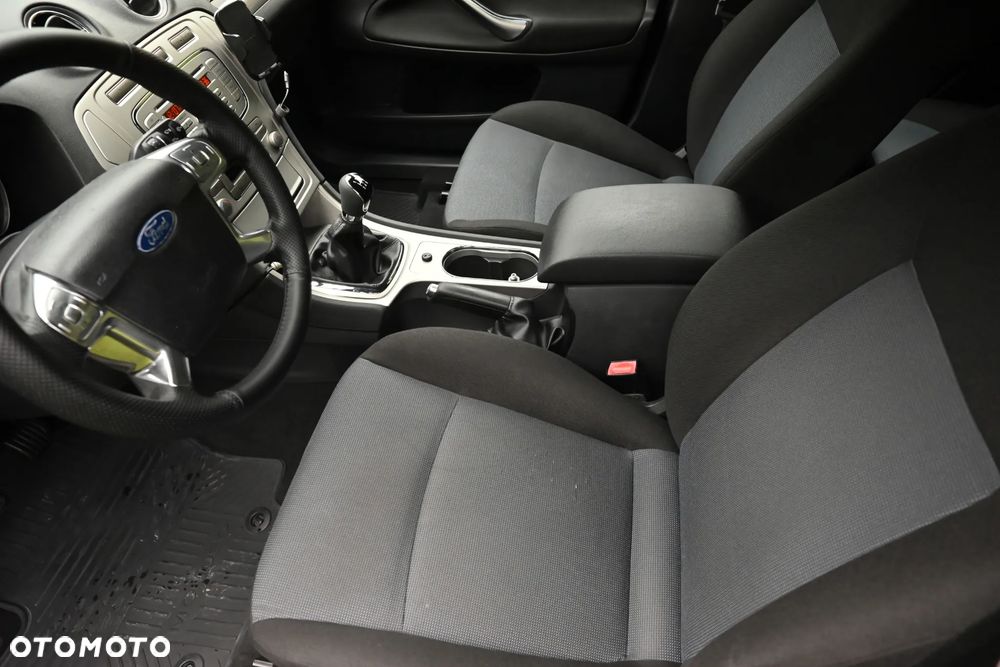 Ford Mondeo 1.6 Silver X - 15