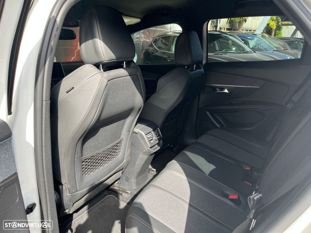 Peugeot 3008 1.5 BlueHDi GT EAT8 - 52