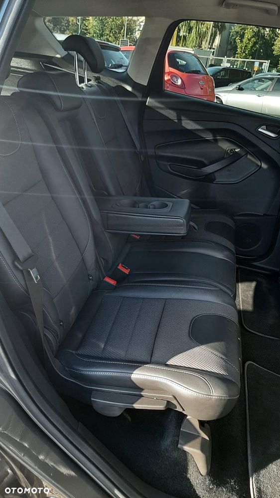 Ford Kuga 1.5 EcoBoost 2x4 Titanium - 27