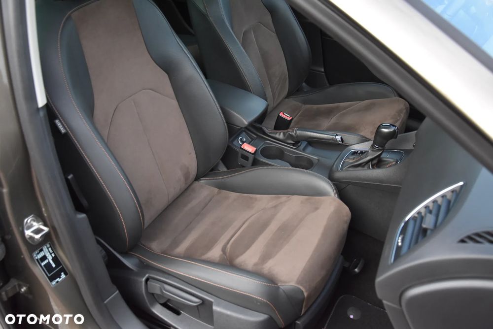 Seat Leon 2.0 TDI DPF Start&Stop DSG XCELLENCE - 23