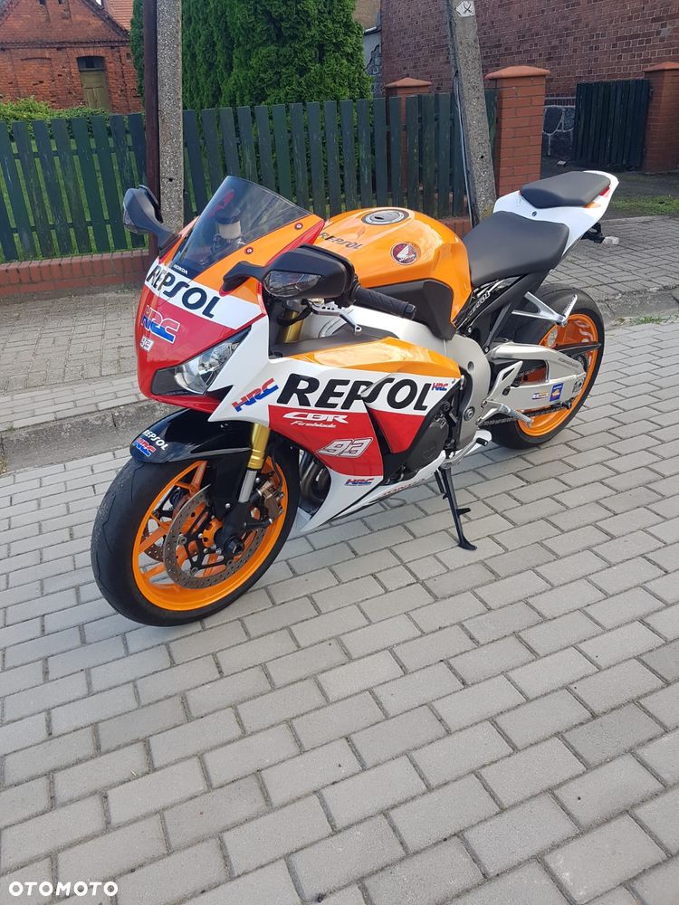 Honda CBR - 1