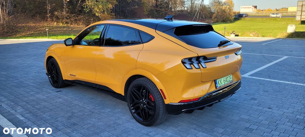 Ford Mustang Mach-E AWD GT - 13