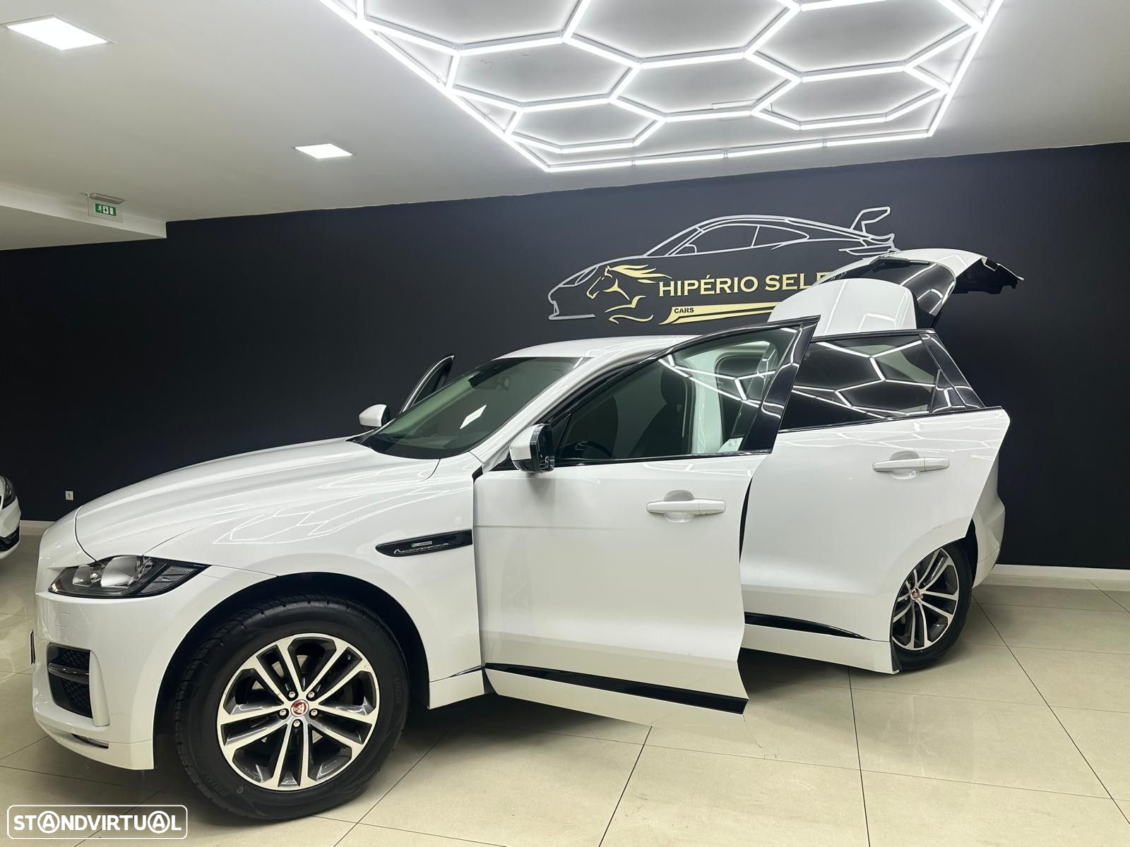 Jaguar F-Pace 2.0 i4D R-Sport AWD Aut. - 14