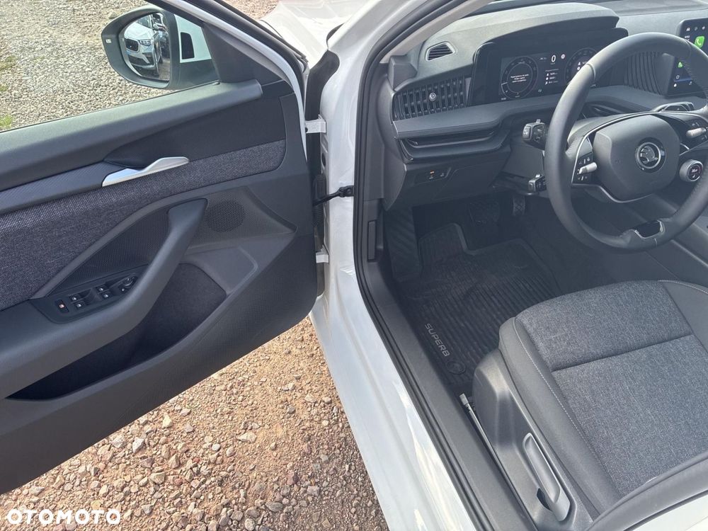 Skoda Superb - 11