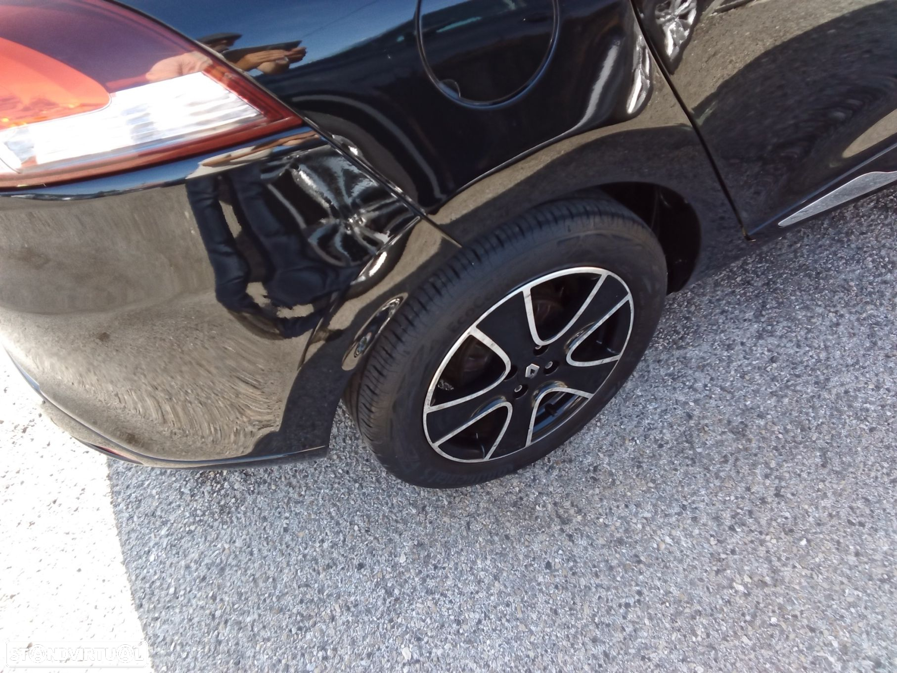 Renault Clio 0.9 TCE Limited - 9