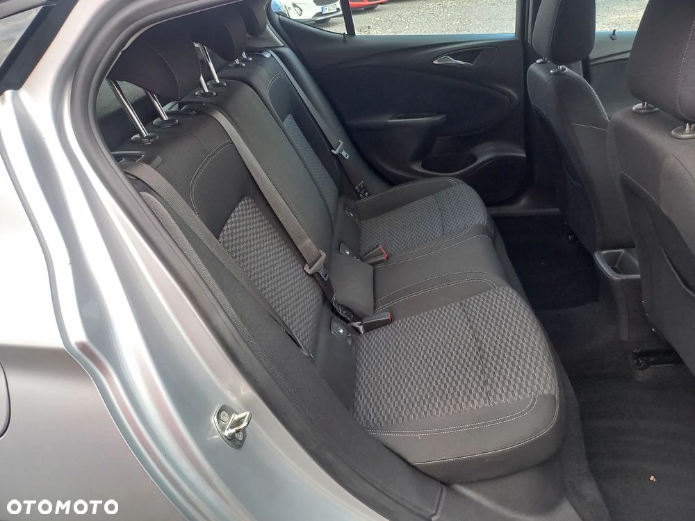 Opel Astra 1.6 CDTI Enjoy - 16