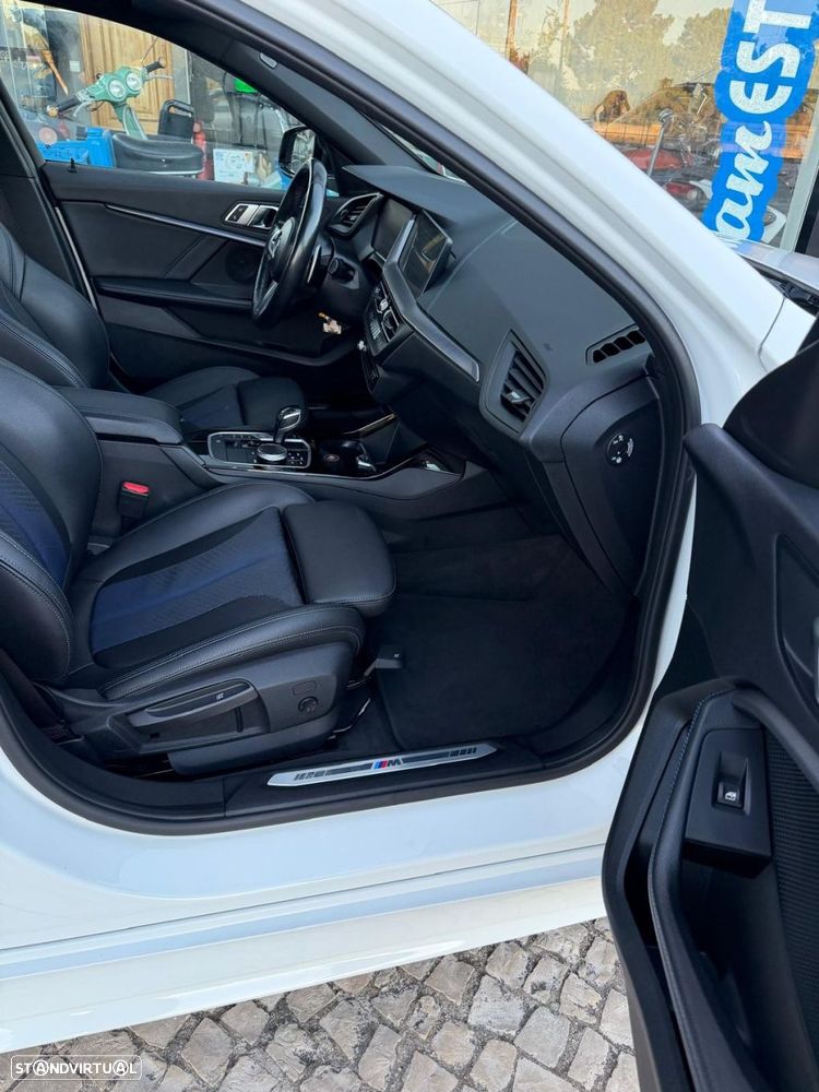 BMW 118 d Pack Desportivo M - 15