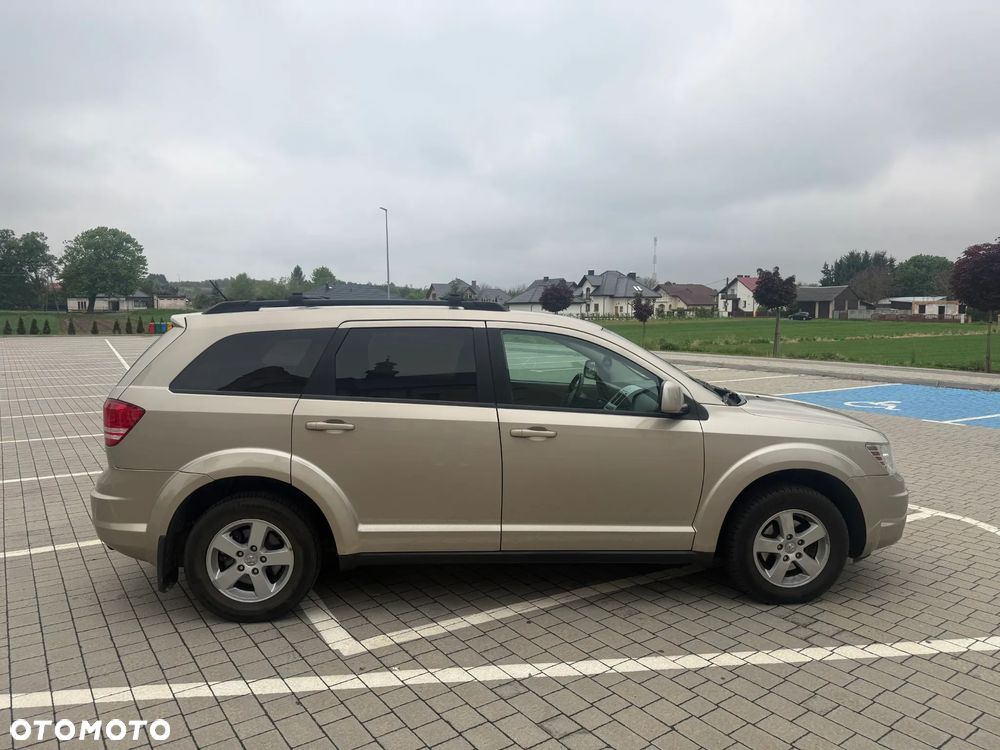 Dodge Journey - 7