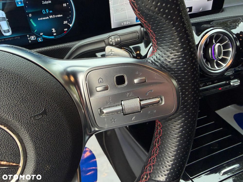 Mercedes-Benz CLA 200 4-Matic AMG Line 8G-DCT - 26