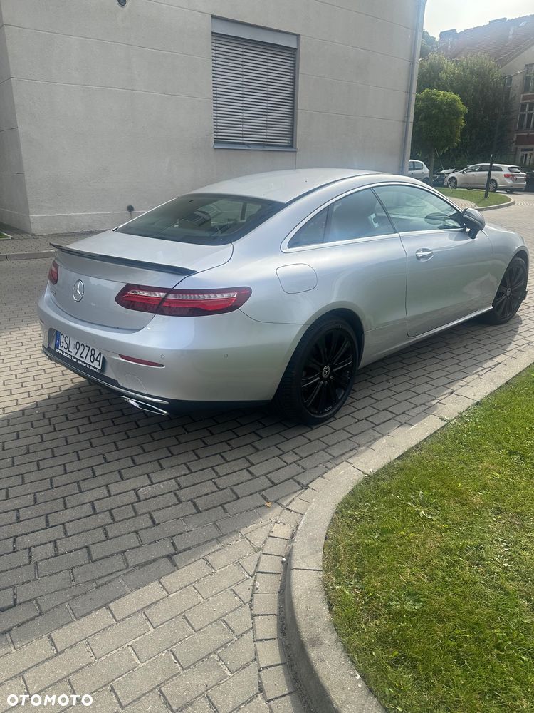 Mercedes-Benz Klasa E - 33