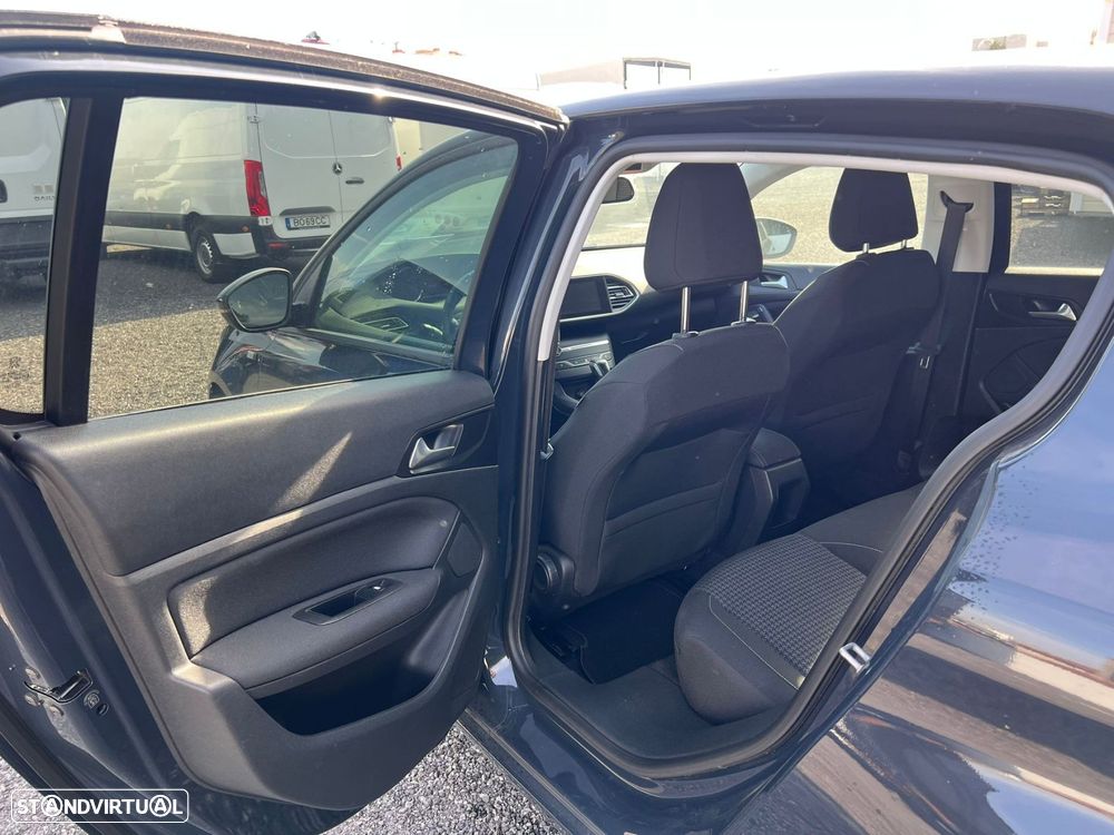 Peugeot 308 1.2 PureTech Access - 14