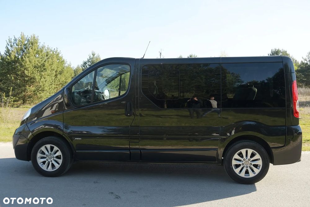 Opel Vivaro L1H1Easytronic DPF Tour Cosmo - 4