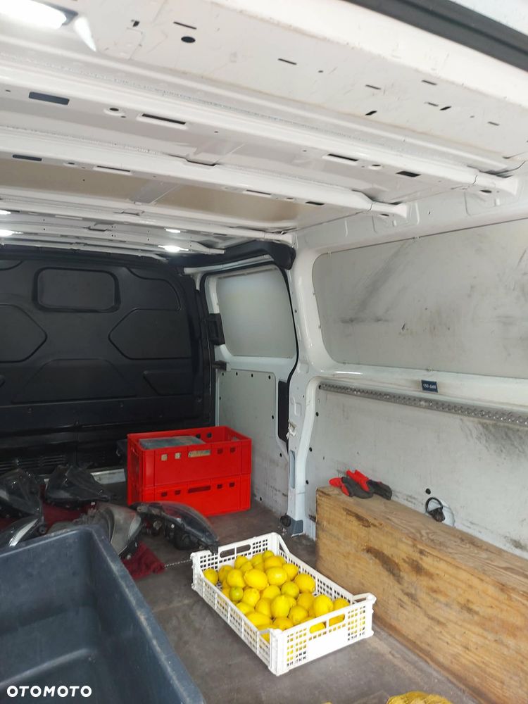 Ford Transit custom - 11
