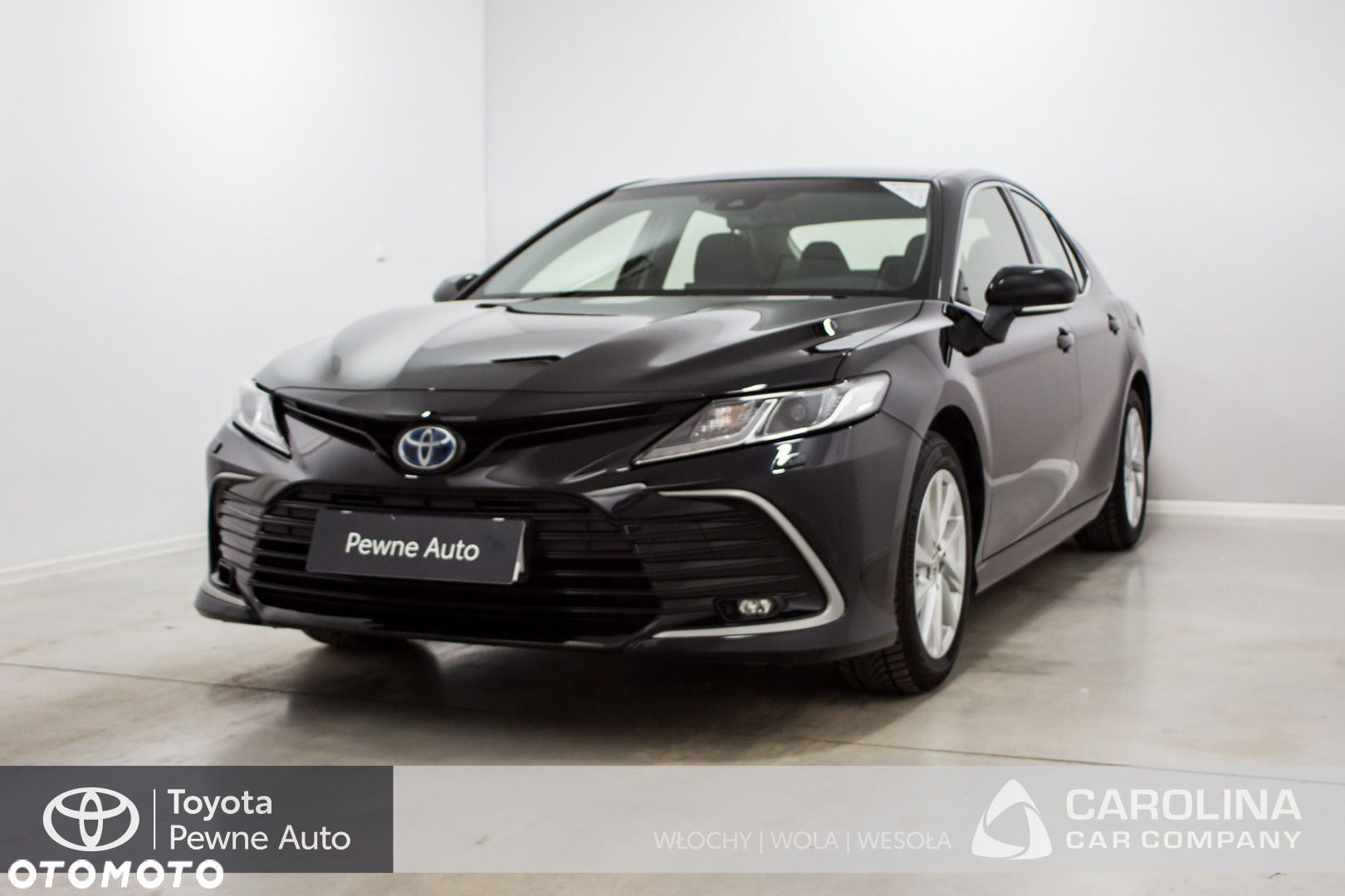Toyota Camry - 1