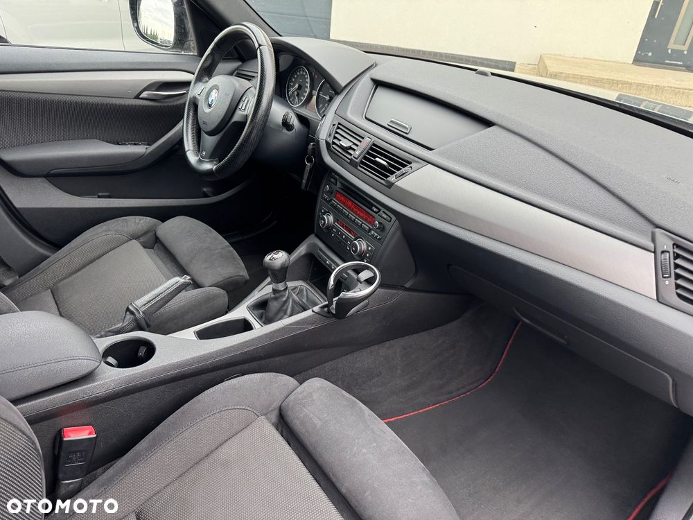 BMW X1 xDrive18d Sport Line - 25
