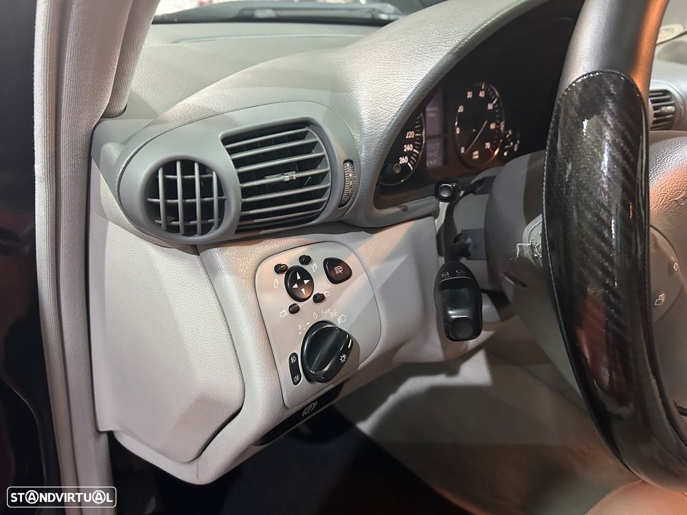 Mercedes-Benz C 180 K Elegance Aut. - 16