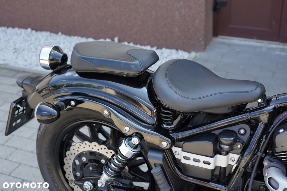 Yamaha XVS - 6
