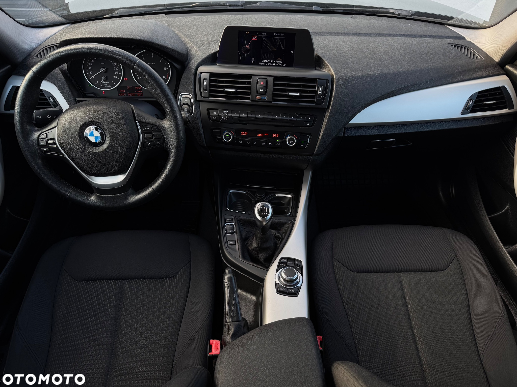 BMW Seria 1 118d - 8