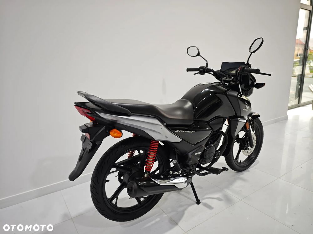 Honda CBF - 8