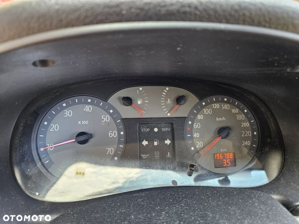 Renault Thalia 1.4 16V Alize - 9