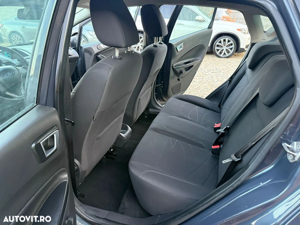Ford Fiesta - 8
