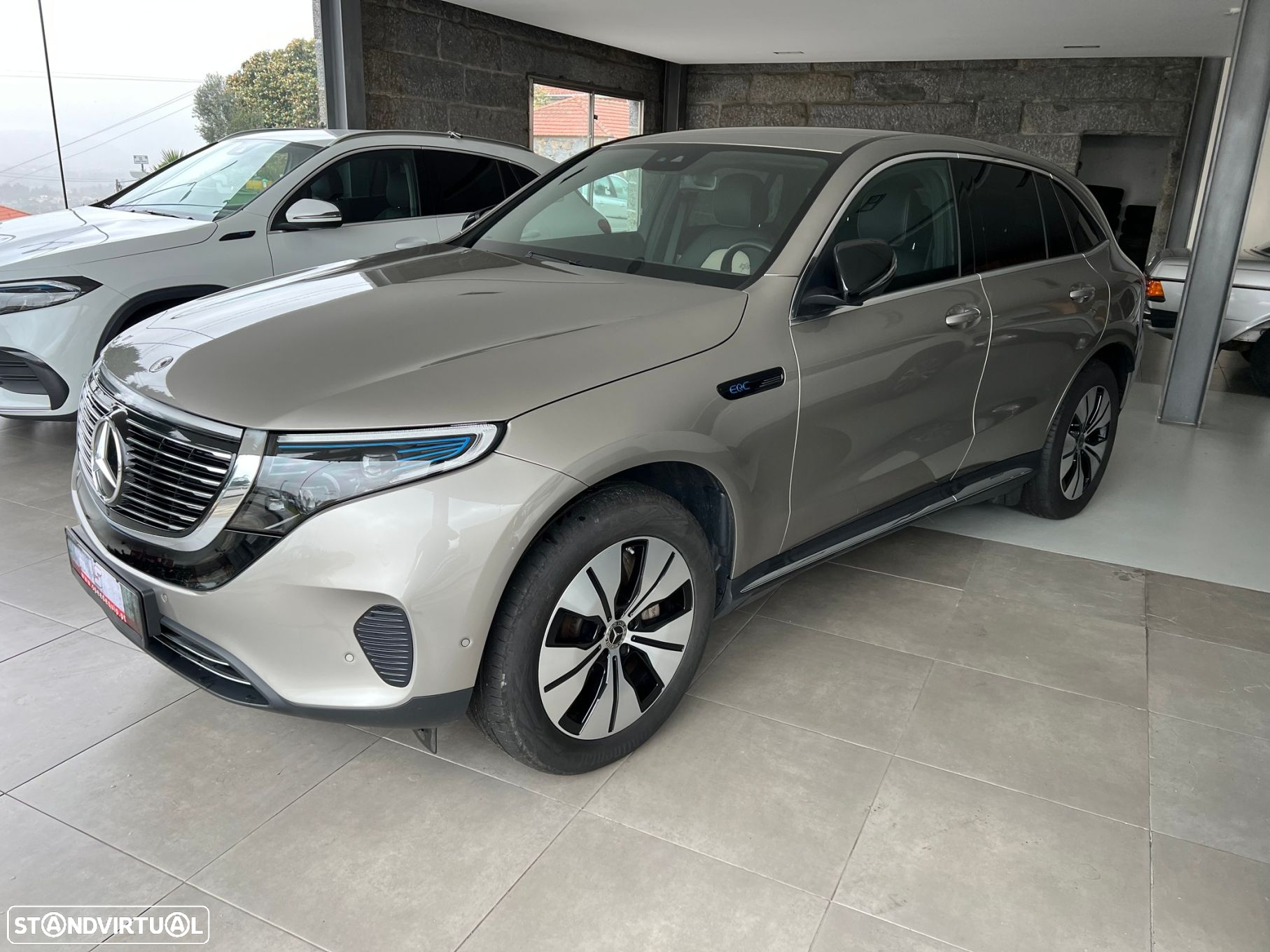Mercedes-Benz EQC 400 4Matic Electric Art - 23