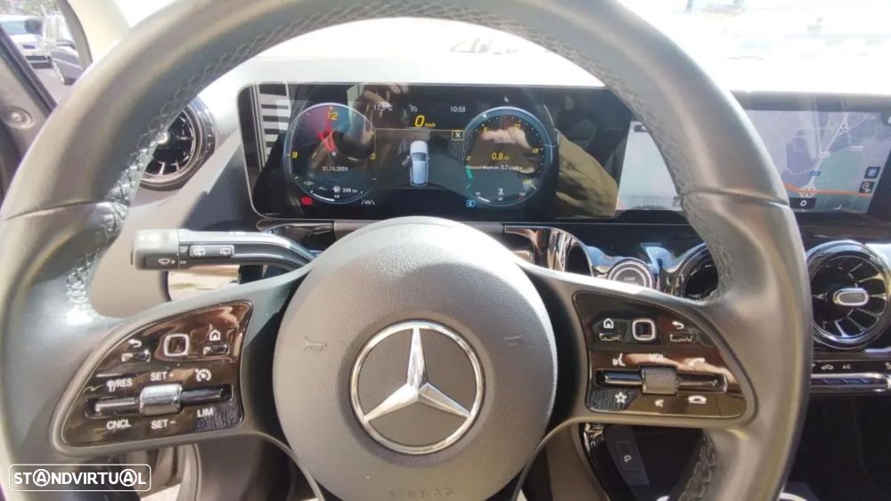 Mercedes-Benz B 180 d Style Plus - 13