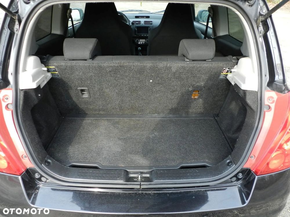 Suzuki Swift 1.6 Sport - 10