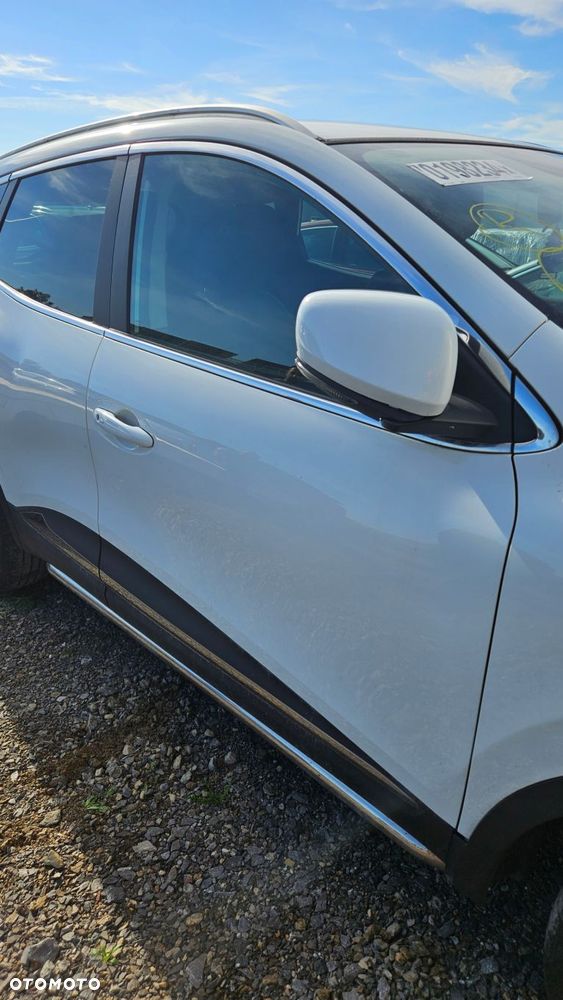 renault kadjar 2015 + orurowanie stopnie boczne progi podświetlane - 6