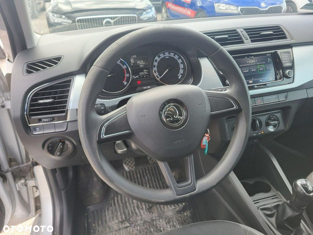 Skoda Fabia - 22