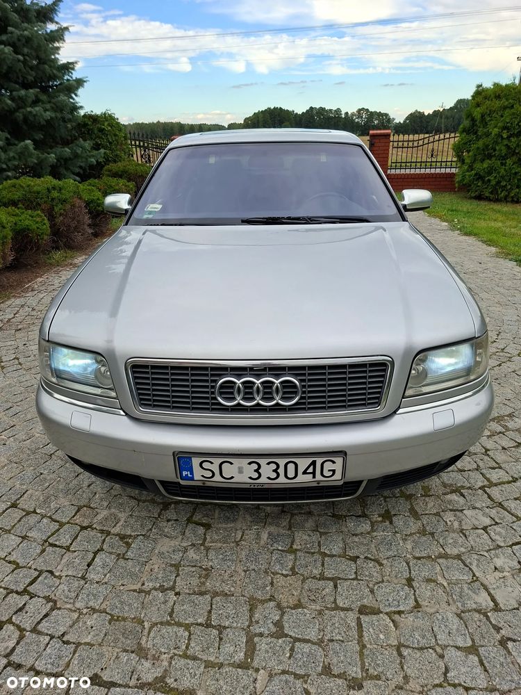 Audi S8 - 10