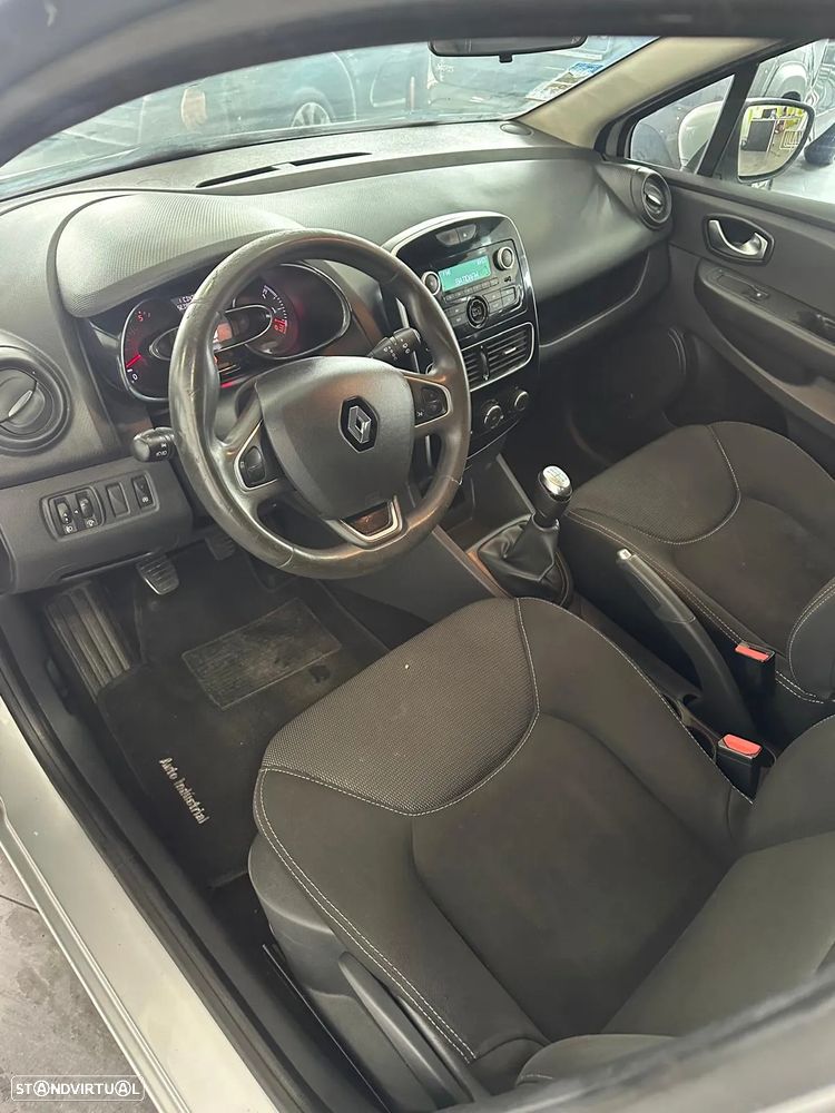 Renault Clio 1.5 dCi Limited - 8