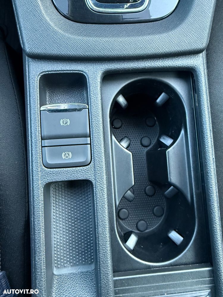 Skoda Octavia 2.0 TDI DSG Ambition - 23