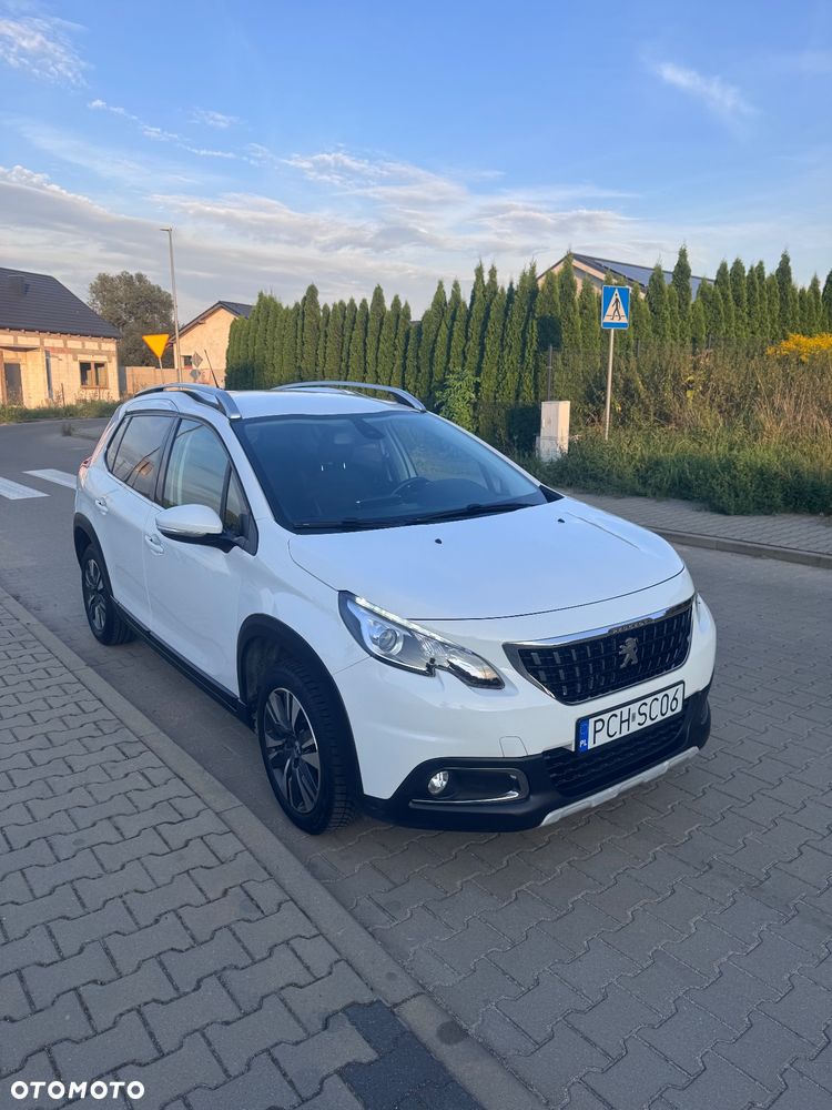 Peugeot 2008 1.2 Pure Tech Style S&S EAT6 - 1
