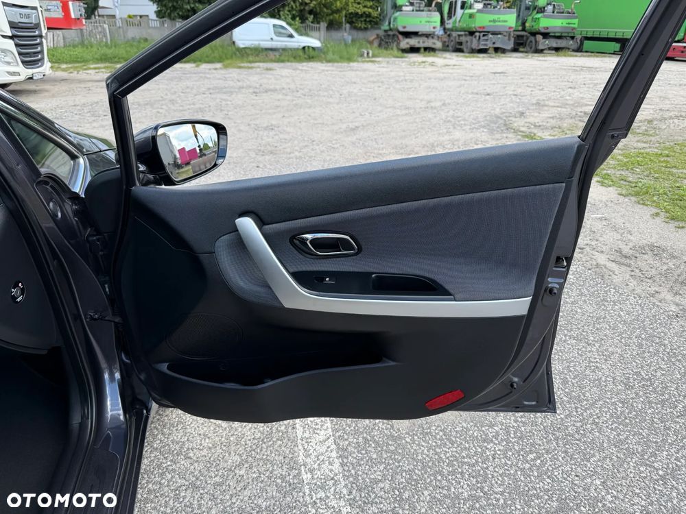 Kia Ceed 1.4 CVVT Dream Team Edition - 28