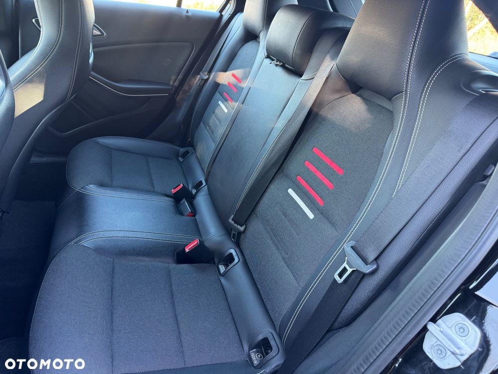 Mercedes-Benz Klasa A 180 BlueEFFICIENCY Edition Style - 12